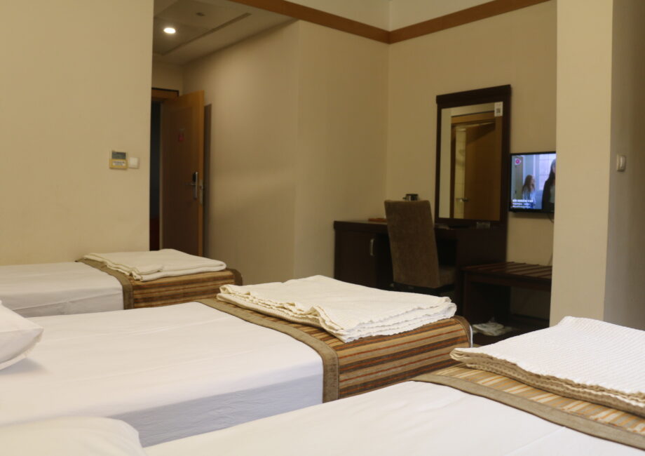 Standart Triple – Dağ Manzaralı